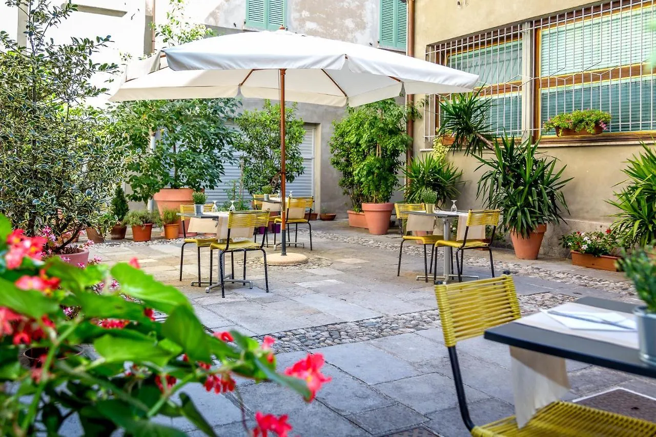 Hotel Tre Re Como 3*,