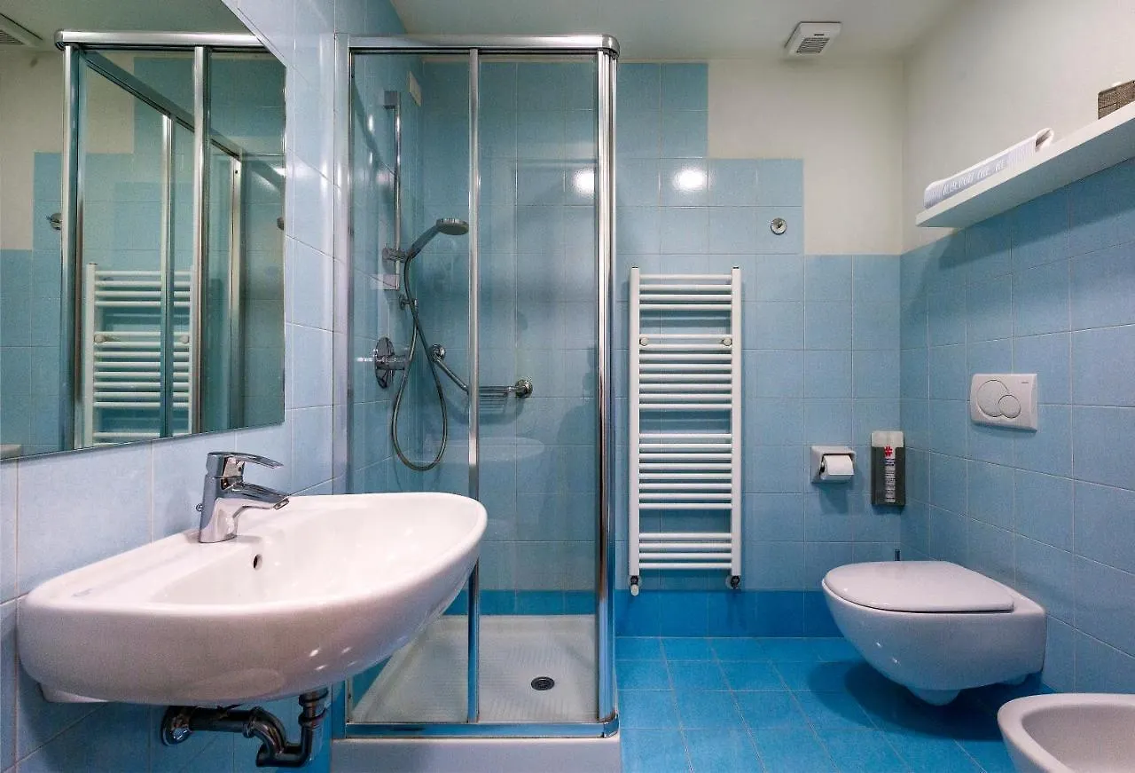 Hotel Tre Re Como 3*,