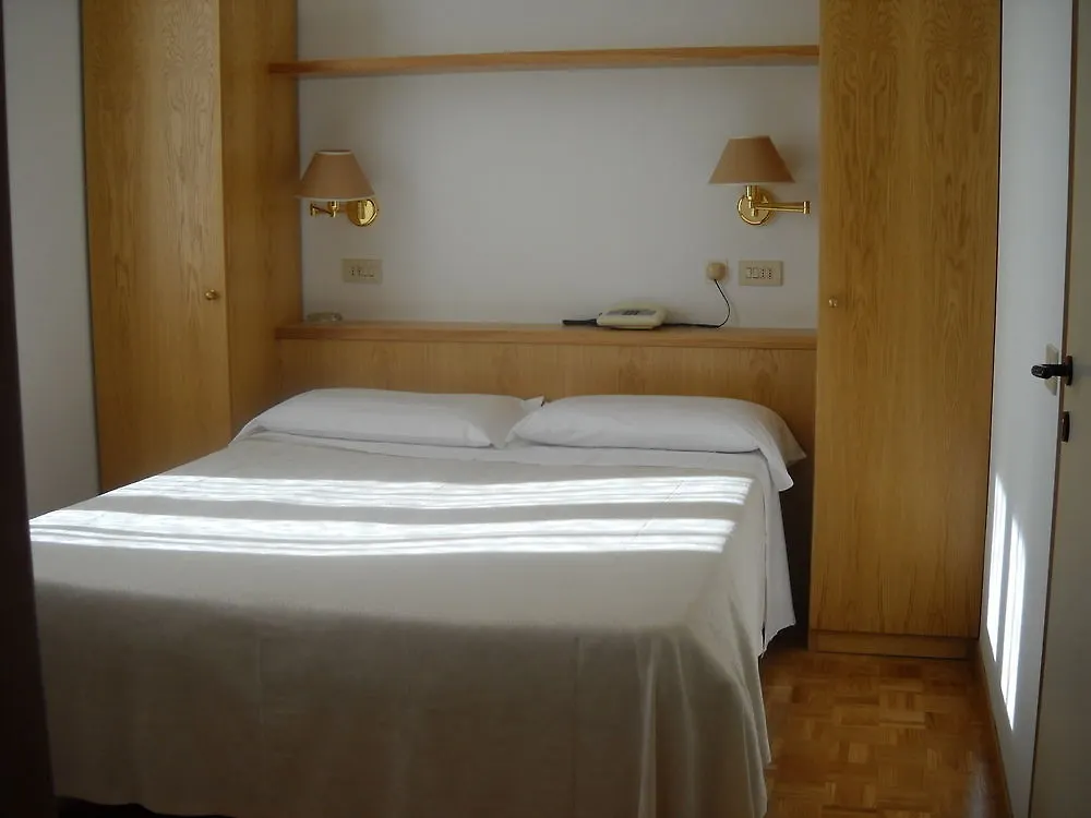 Hotel Tre Re Como